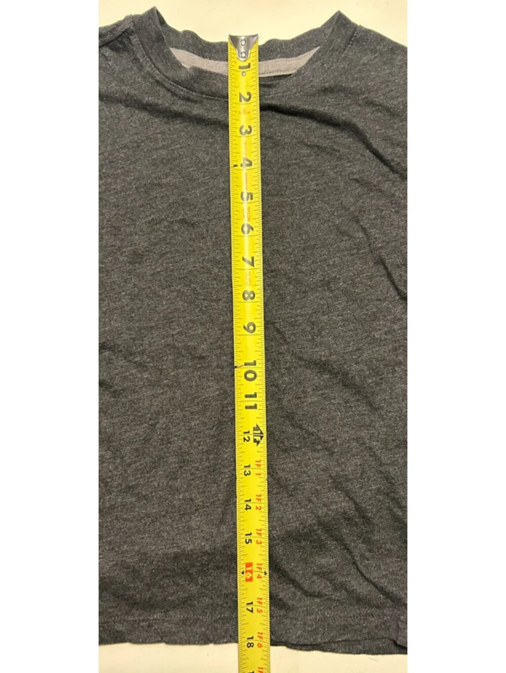Old Navy Basic T Shirt Boys Size M (8) Short Sleeve Charcoal Gray